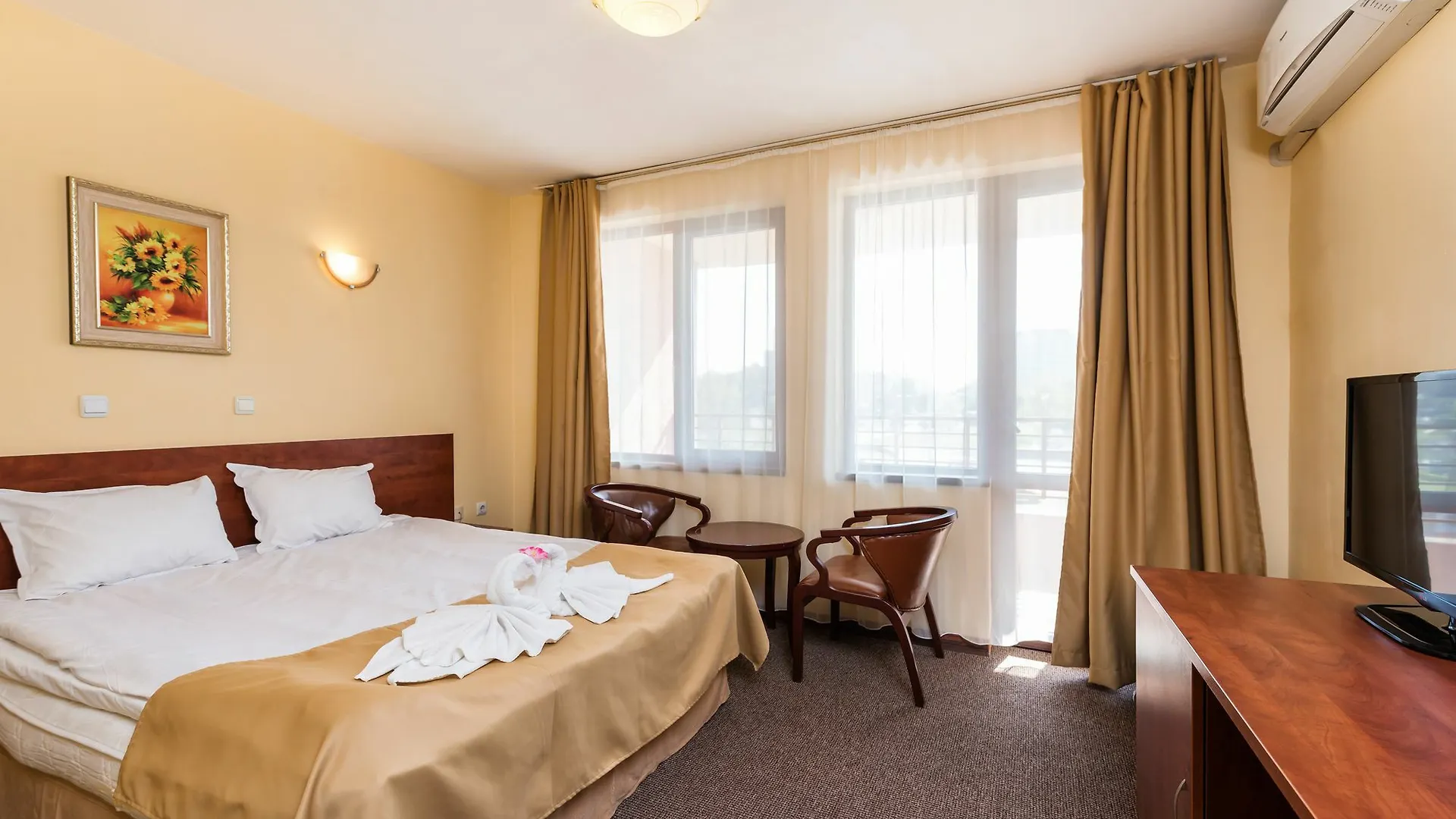 בורגאס Avenue Hotel